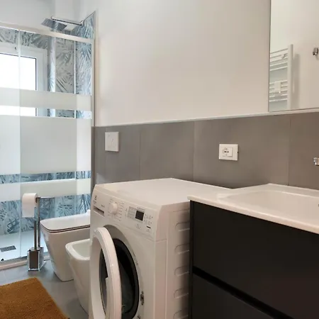 Caprice * דיאנו מרינה